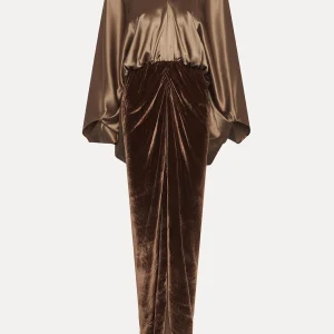 Imagen de la parte frontal del vestido Kaftan color marrón de Martina Maletti