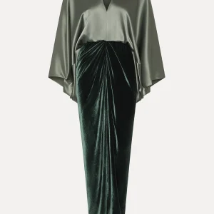 Imagen de la parte frontal del vestido Kaftan color verde de Martina Maletti